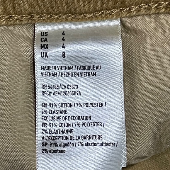American Eagle "Hi-Rise Shortie" Super Super Stretch Khaki Shorts - Size 4 Denim - Picture 6 of 8